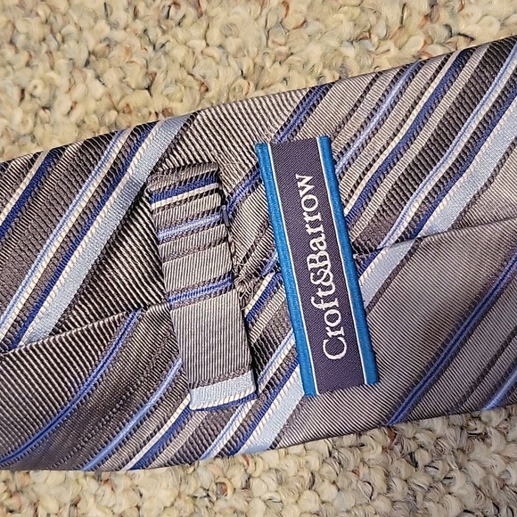 Men's Necktie - Picture 2 of 2